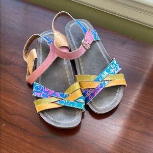 L’Artiste by Spring Step Emilia Sandals